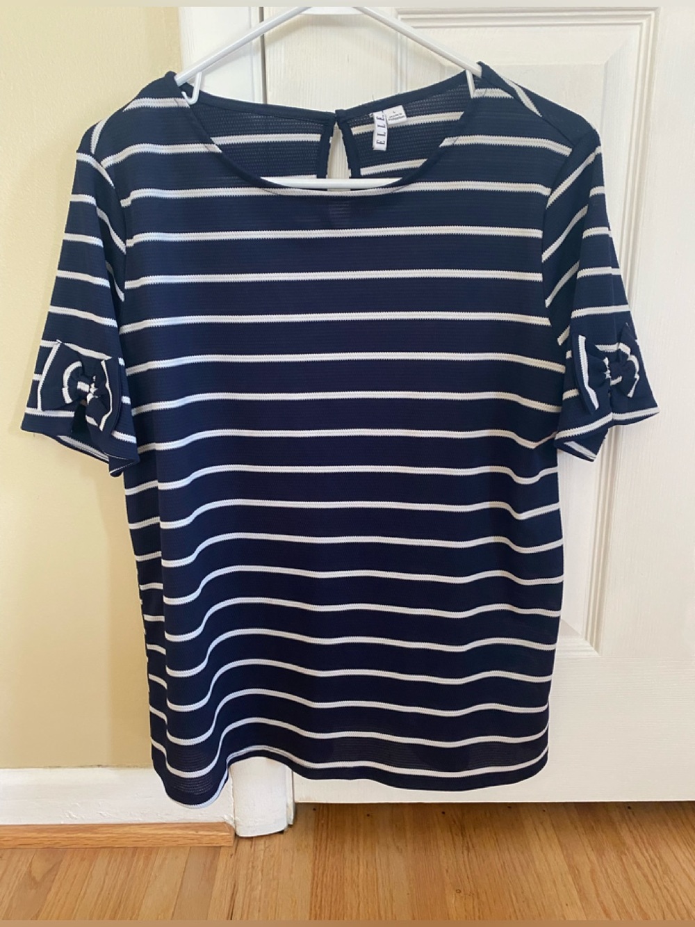 Elle Short Sleeve Blouse (L)